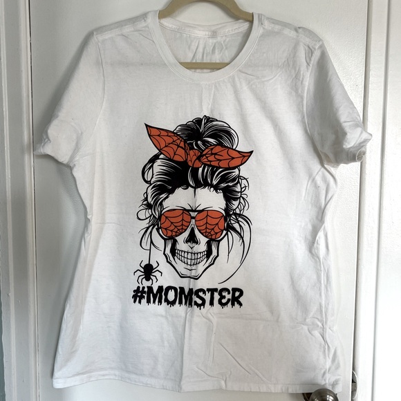 Women’s Halloween Momster Tshirt size XL - Picture 1 of 2